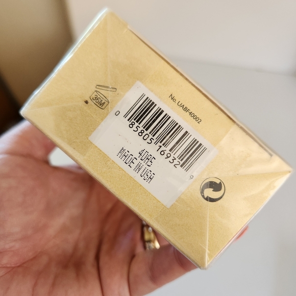 Untold Absolu Elizabeth Arden 1.7 fl oz Eau de Parfum Spray Perfume New In Box - Picture 4 of 4